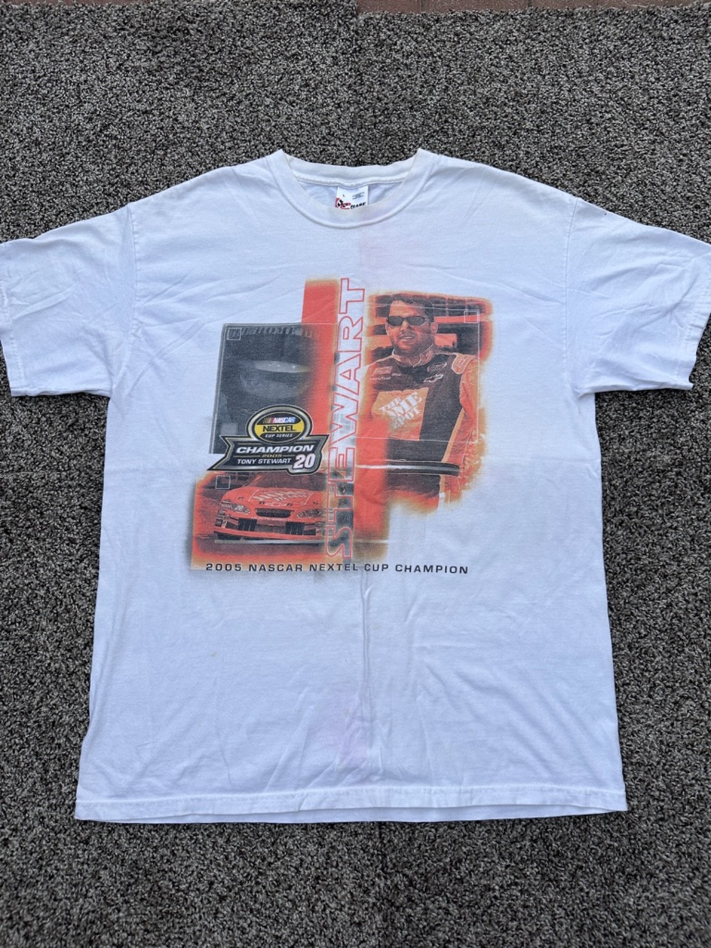 Y2K 2005 NASCAR Champion Graphic T-Shirt - Tony Stewart white